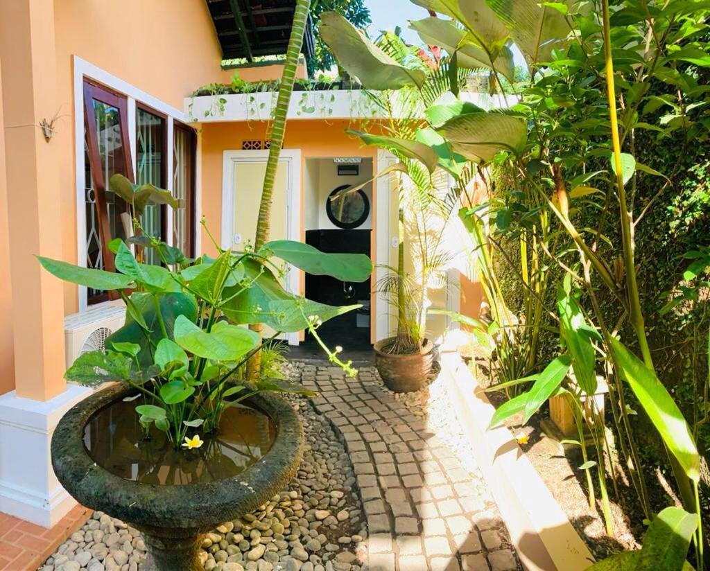 Giri'S Villa Jimbaran Ungasan Exterior foto